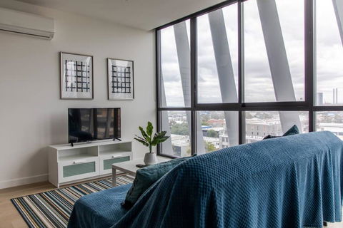 Modern 1 Bedroom Apartment With Rooftop Terrace And Spa - New South Wales Tourism  2