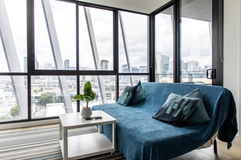 Modern 1 Bedroom Apartment With Rooftop Terrace And Spa - New South Wales Tourism  1