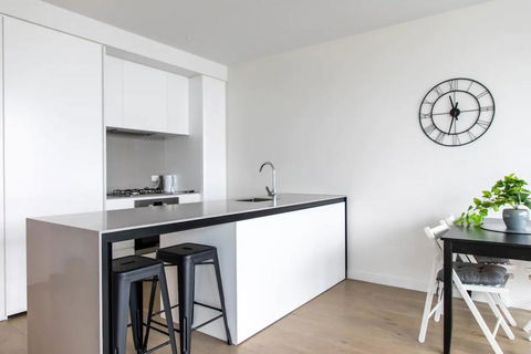 Modern 1 Bedroom Apartment With Rooftop Terrace And Spa - New South Wales Tourism  3