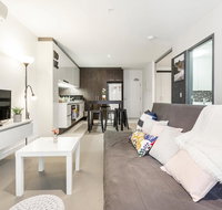 MODERN 2 BEDROOMS -SOUTHERN CROSS STATION - New South Wales Tourism 