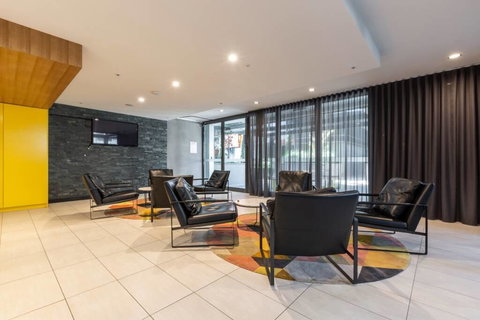 MODERN 2 BEDROOMS -SOUTHERN CROSS STATION - New South Wales Tourism  1