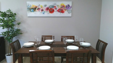 Modern 4-Bedroom House Near Singleton CBD Hunter Valley - New South Wales Tourism  2