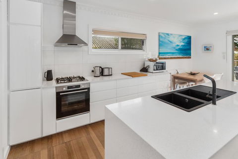 Modern, Charming And Characterful. Fully Renovated - New South Wales Tourism  2