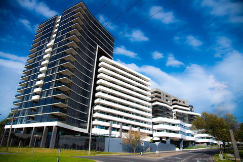 Modern, Clean, Luxury At The Right Price..... - New South Wales Tourism  0