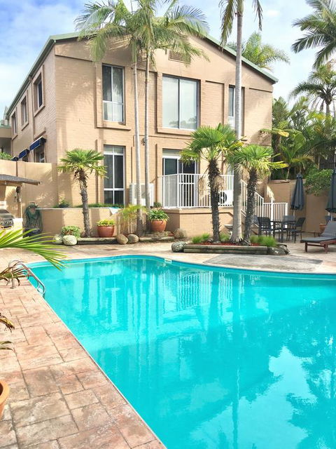 Mollymook Shores Motel And Conference Centre - New South Wales Tourism  3