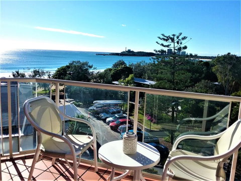 Mooloolaba Beachfront Apartment - New South Wales Tourism  1
