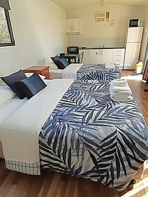 Mt Larcom Tourist Park - New South Wales Tourism  3