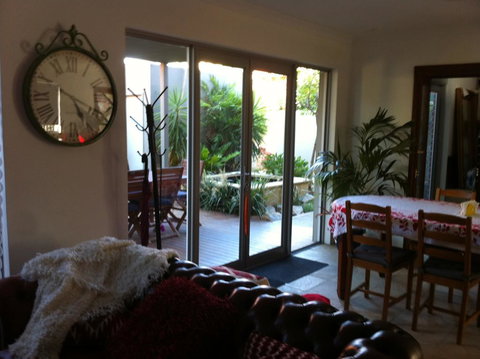 Mt Lawley Garden Apartment - New South Wales Tourism  1