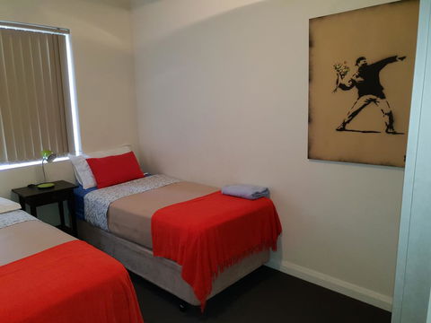 Mt.Lawley Superb 2 BR Location Comfort, Style 1 - New South Wales Tourism  2