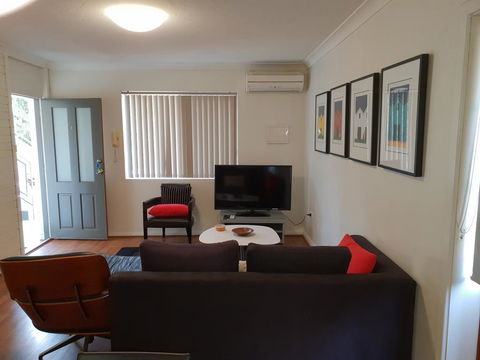 Mt.Lawley Superb 2 BR Location Comfort, Style 1 - New South Wales Tourism  1