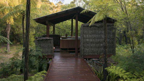 Mudstone Spa Retreat - New South Wales Tourism  0