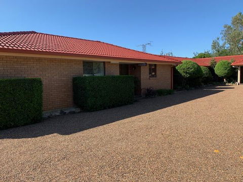 Muswellbrook Motor Inn - New South Wales Tourism  3
