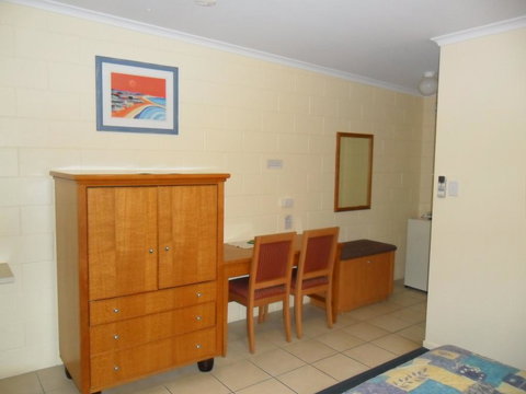 Nanango Antler Motel - New South Wales Tourism  0