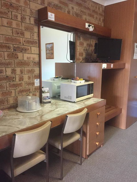 Nanango Fitzroy Motel - New South Wales Tourism  3