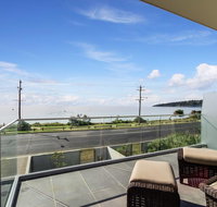 Nautilus 1 Luxury Retreat - Modern beachfront townhouse WiFi water views - New South Wales Tourism 