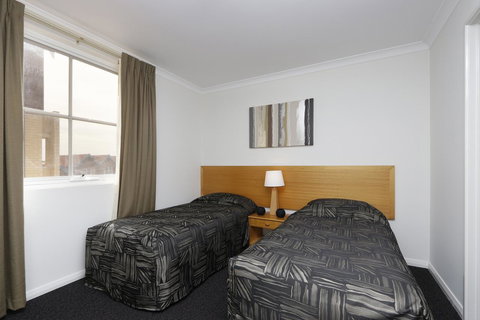 Hillarys Marina Apartment - New South Wales Tourism  19