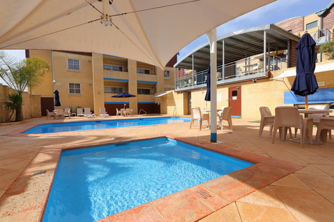Hillarys Marina Apartment - New South Wales Tourism  36