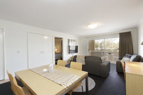 Hillarys Marina Apartment - New South Wales Tourism  9