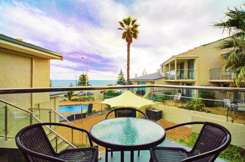 Scarborough Beach Front Resort - Shell Ten - New South Wales Tourism  11