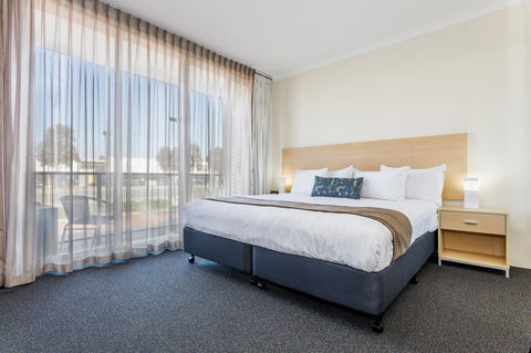 Perth Ascot Central Apartment Hotel Official - New South Wales Tourism  13