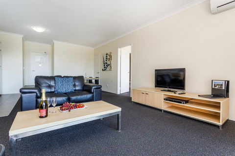 Perth Ascot Central Apartment Hotel Official - New South Wales Tourism  15
