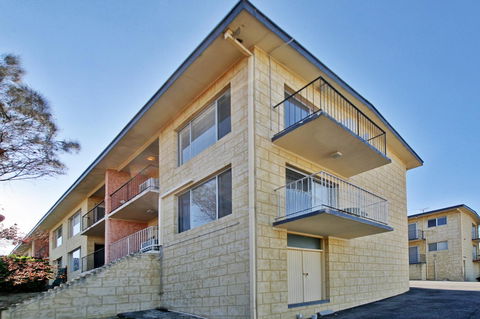 Summer Breeze - Holiday Or Business Apartment - New South Wales Tourism  0