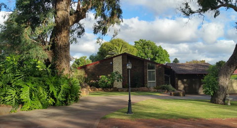 Jacaranda Hideaway Bed & Breakfast - New South Wales Tourism  16