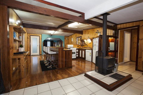 Rustic Retreat Esperance - New South Wales Tourism  0