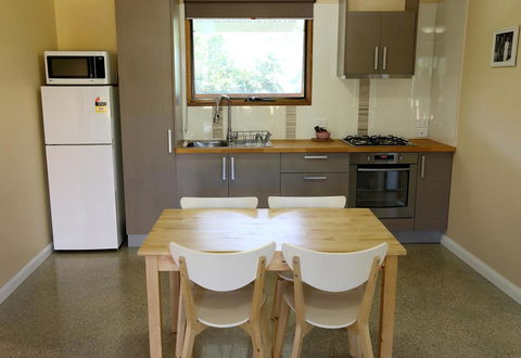 Swan Valley Sisters - New South Wales Tourism  7