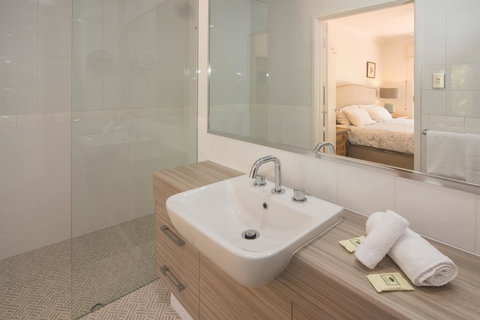 Bayshore Beachside Resort - New South Wales Tourism  6