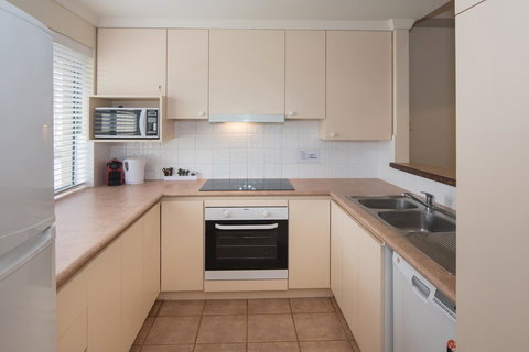 Bayshore Beachside Resort - New South Wales Tourism  24