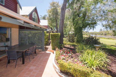 Bayshore Beachside Resort - New South Wales Tourism  5