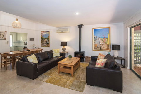 Bayshore Beachside Resort - New South Wales Tourism  10