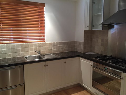 West End District Apartments - New South Wales Tourism  15