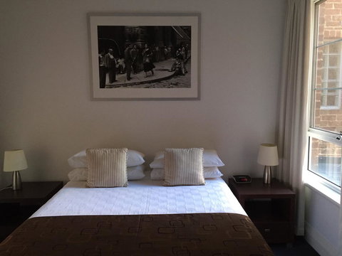 West End District Apartments - New South Wales Tourism  5