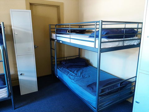 Fremantle Beach Backpackers - New South Wales Tourism  7