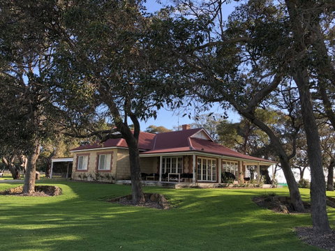 Caves Road Guest Houses - New South Wales Tourism  19