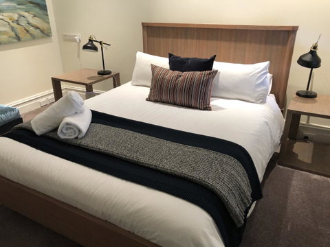 Caves Road Guest Houses - New South Wales Tourism  6