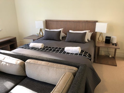 Caves Road Guest Houses - New South Wales Tourism  10