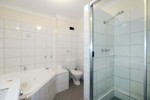 West Beach Lagoon 114 â€“ Ocean Views - New South Wales Tourism  10