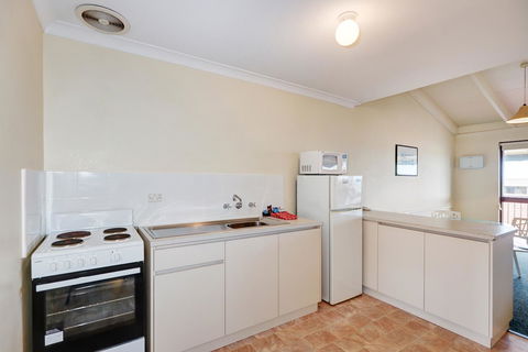 West Beach Lagoon 114 â€“ Ocean Views - New South Wales Tourism  5