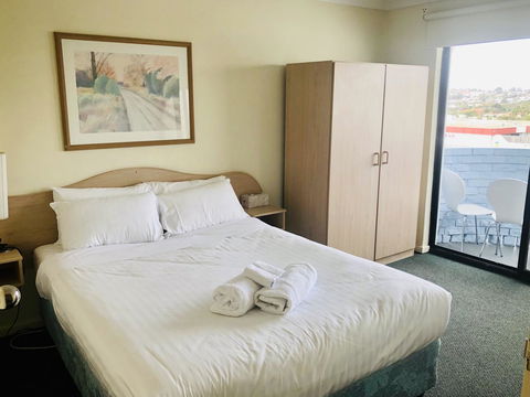 West Beach Lagoon 114 â€“ Ocean Views - New South Wales Tourism  6