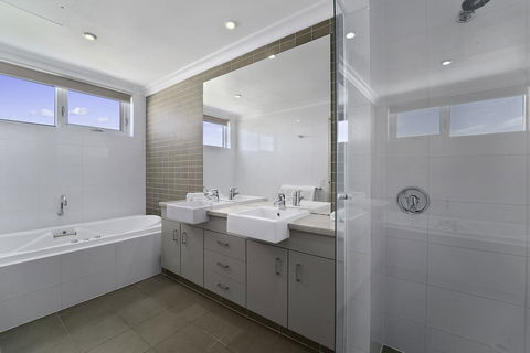 Luxury Suite Bunbury - New South Wales Tourism  11