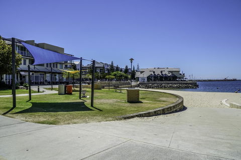 Luxury Suite Bunbury - New South Wales Tourism  19