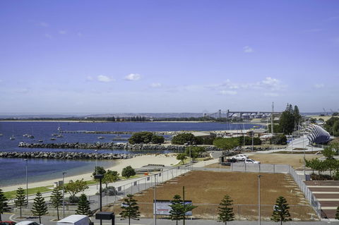 Luxury Suite Bunbury - New South Wales Tourism  22