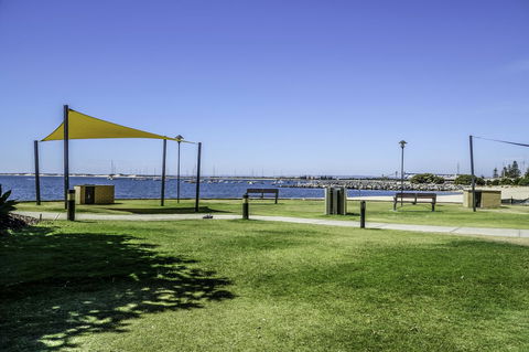 Luxury Suite Bunbury - New South Wales Tourism  20