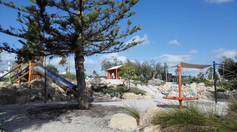 Alkimos Beach Cottage - New South Wales Tourism  14