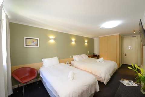 Sullivans Hotel - New South Wales Tourism  11