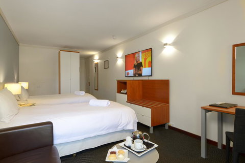 Sullivans Hotel - New South Wales Tourism  15