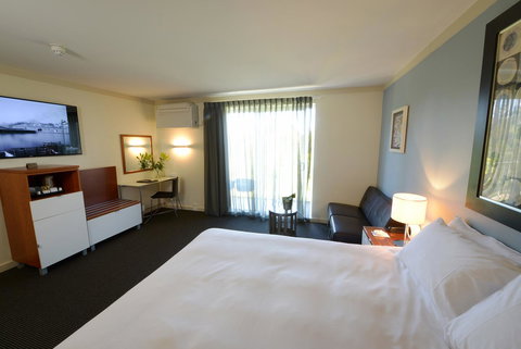Sullivans Hotel - New South Wales Tourism  1